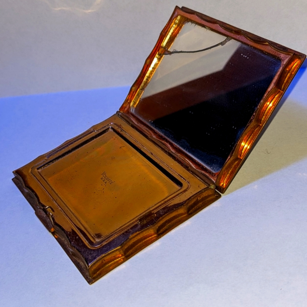 Volupté compact- 1950s